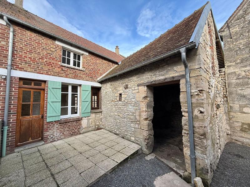 Maison - 90 m² - 6 pièces