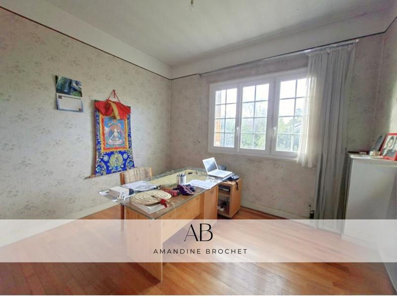 Maison - 193 m² - 9 pièces