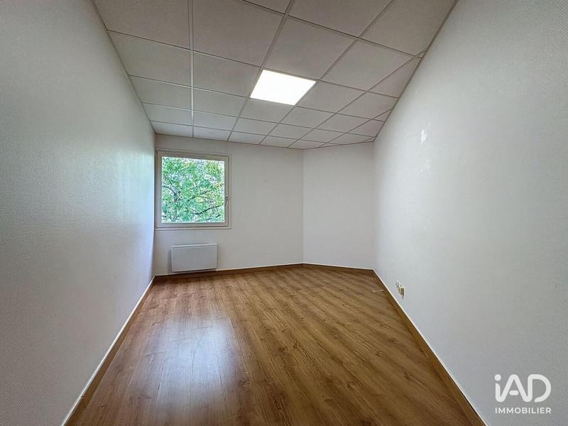 Local commercial - 1 995 m²