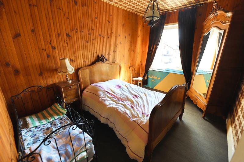 Maison - 210 m² - 15 pièces