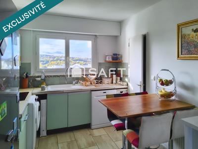Appartement - 104 m² - 5 pièces