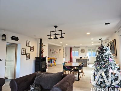 Maison - 320 m² - 8 pièces