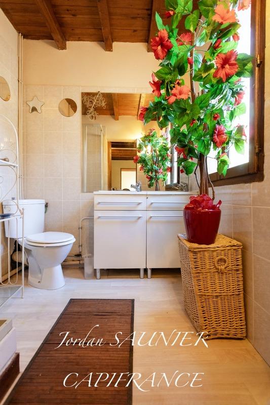 Corps de ferme - 375 m² - 22 pièces