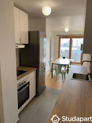 Chambre - 11 m² - 1 pièce