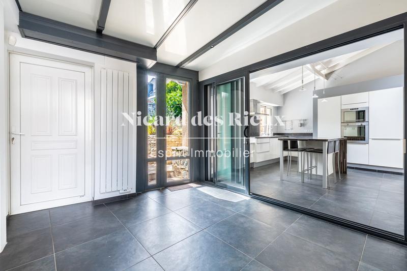 Maison ancienne - 168 m² - 7 pièces