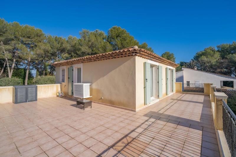 Villa - 190 m² - 4 pièces
