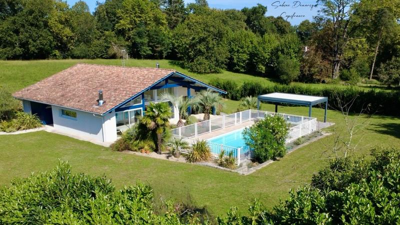 Villa - 150 m² - 6 pièces