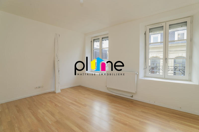Appartement - 105 m² - 5 pièces