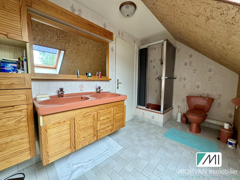 Maison - 136 m² - 6 pièces