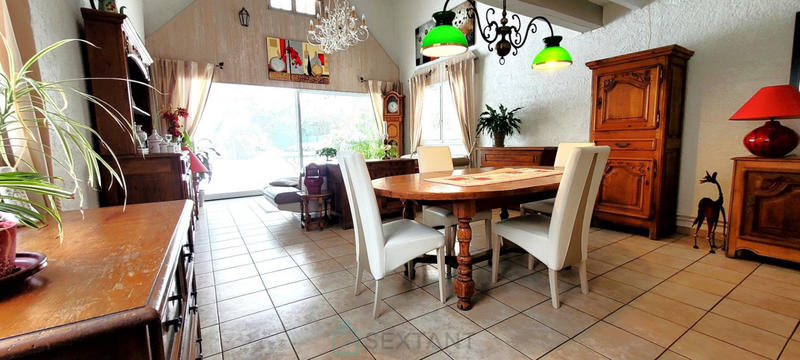 Maison - 140 m² - 6 pièces