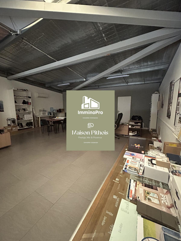 Local commercial - 225 m²