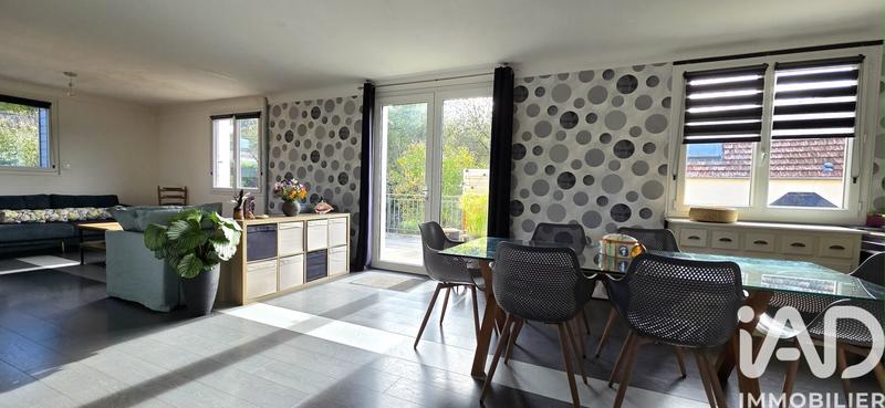 Maison - 174 m² - 7 pièces