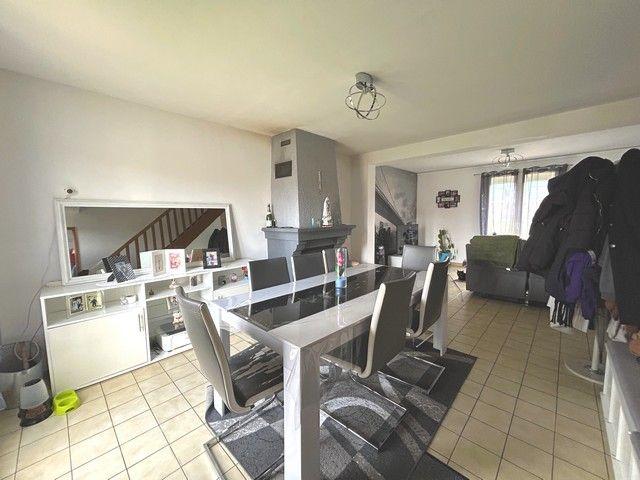 Maison - 102 m² - 5 pièces