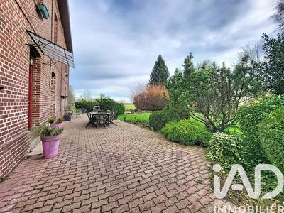 Maison - 219 m² - 8 pièces