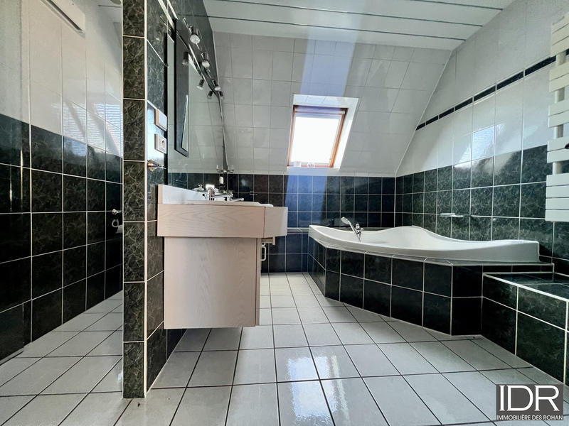 Maison ancienne - 169 m² - 5 pièces