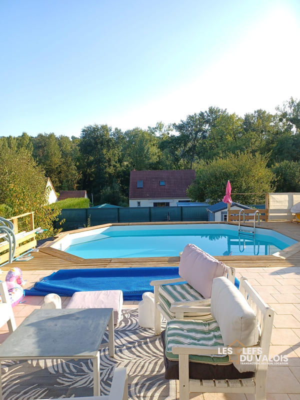 Maison - 150 m² - 8 pièces