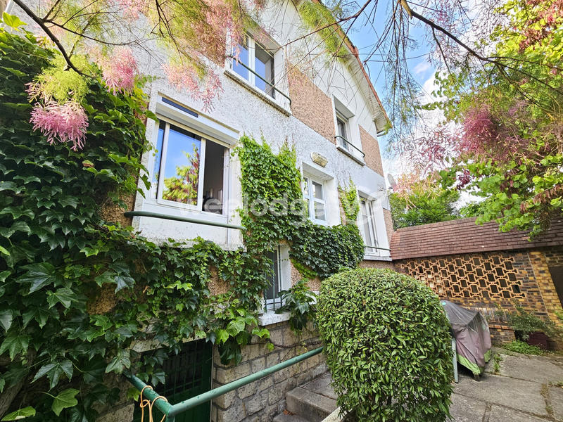 Maison ancienne - 139 m² - 8 pièces