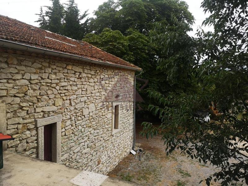 Demeure - 308 m² - 13 pièces