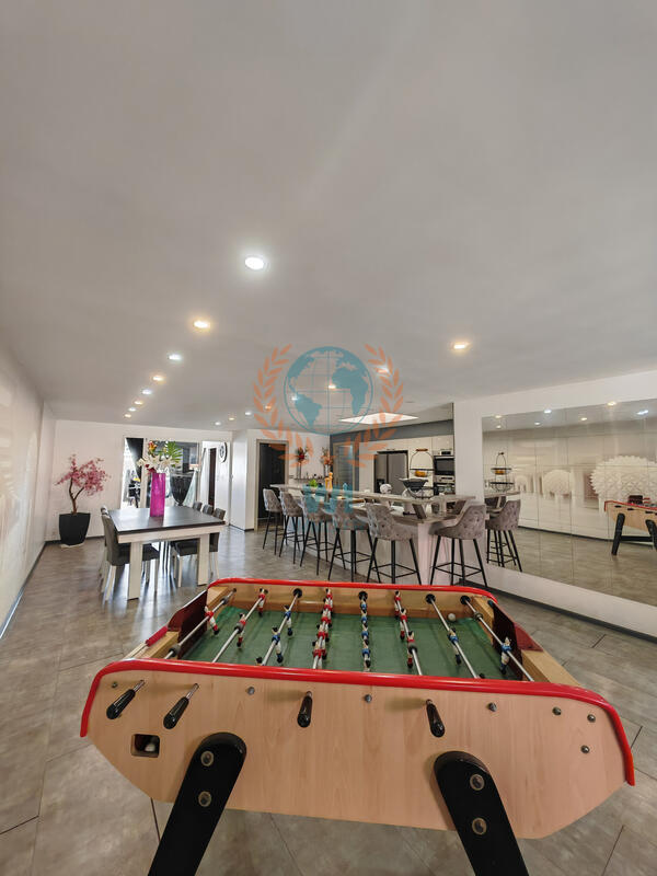 Local commercial - 275 m²