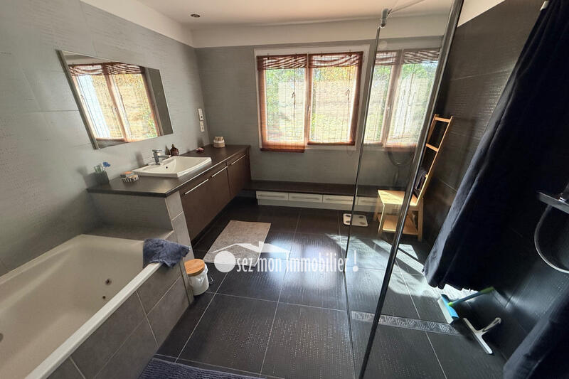 Maison - 160 m² - 6 pièces