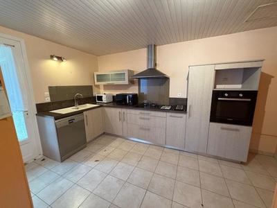 Maison - 144 m² - 7 pièces