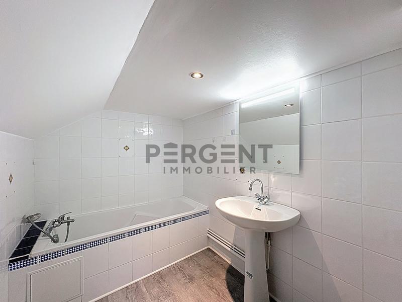 Appartement - 118 m² - 6 pièces