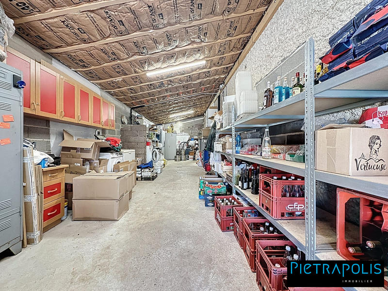 Local commercial - 308 m²