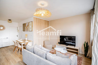 Appartement - 76 m² - 5 pièces