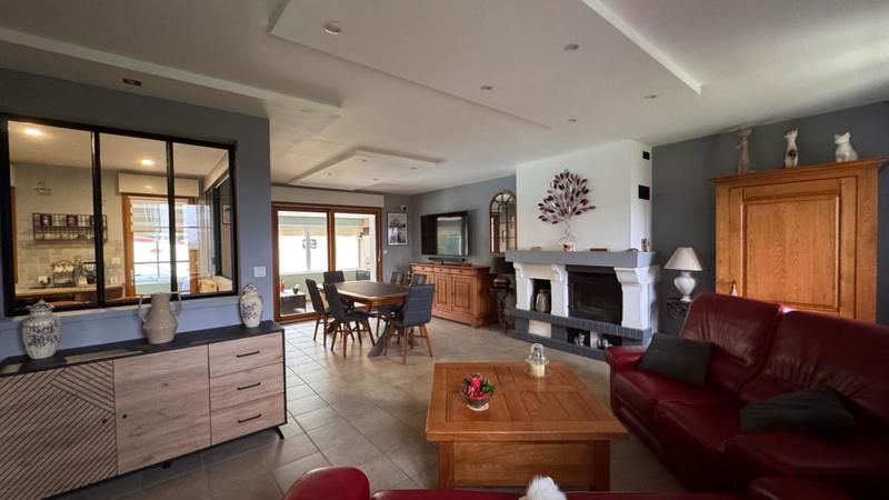 Maison - 170 m² - 5 pièces