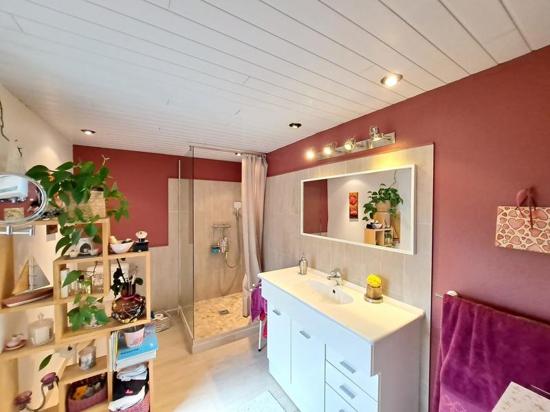 Maison - 180 m² - 6 pièces