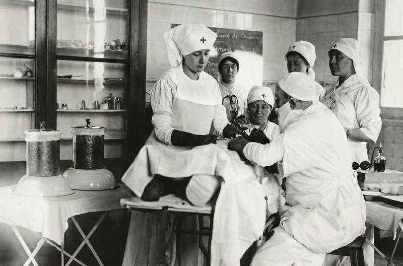 Exposition Regards d'Archives sur la santé - XIIe au XXIe siècle
