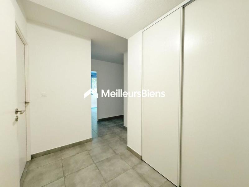 Appartement - 75 m² - 3 pièces