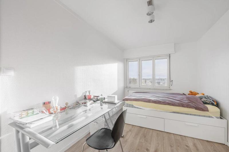 Appartement - 85 m² - 4 pièces