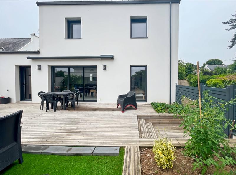 Maison - 110 m² - 5 pièces