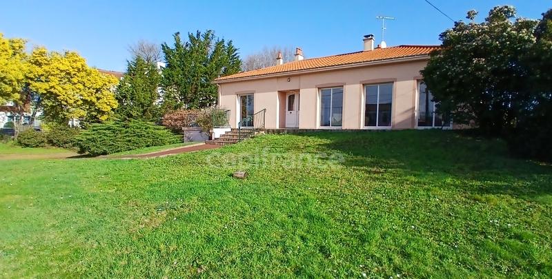 Maison - 162 m² - 6 pièces