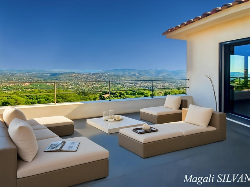 Villa - 280 m² - 7 pièces