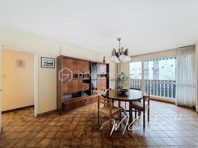 Appartement - 88 m² - 5 pièces