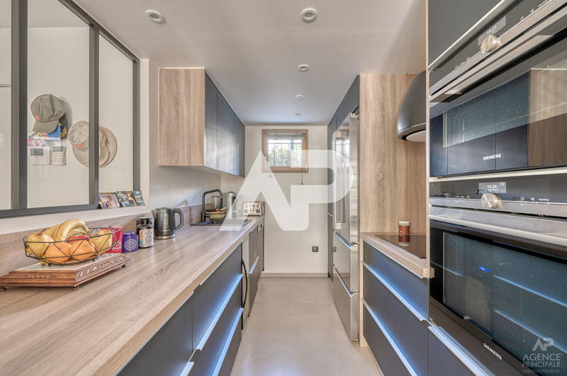 Maison - 96 m² - 5 pièces