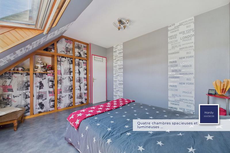 Maison - 91 m² - 5 pièces