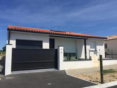Villa - 80 m² - 4 pièces