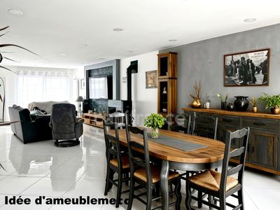 Maison - 200 m² - 5 pièces