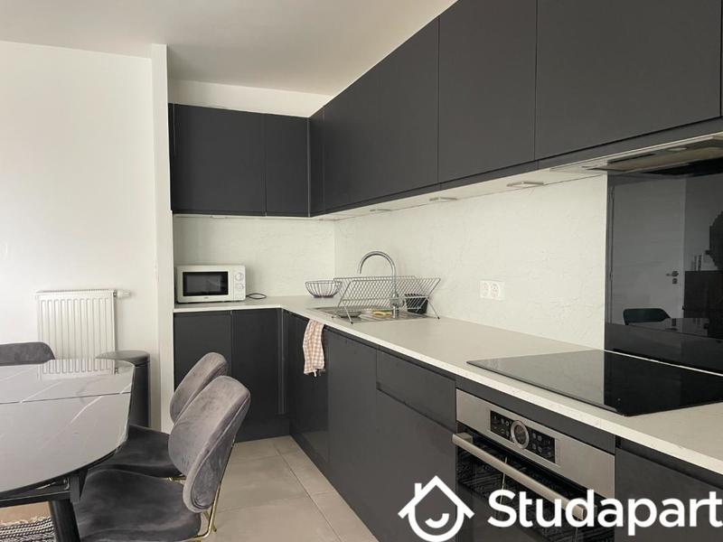 Chambre - 9 m² - 1 pièce