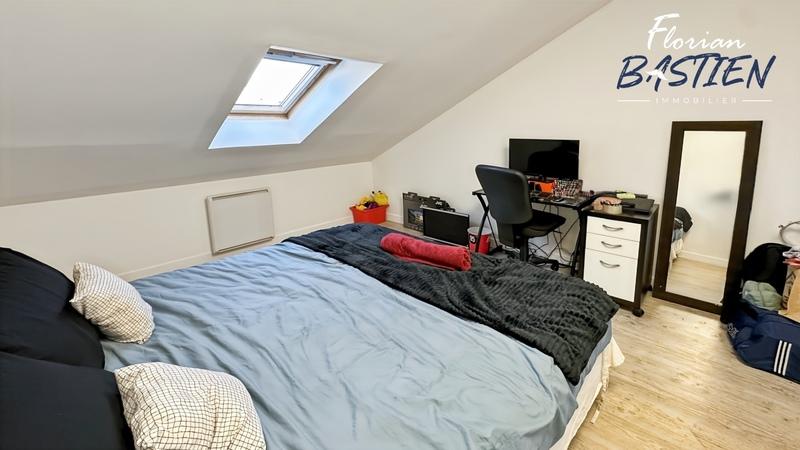 Maison - 165 m² - 9 pièces