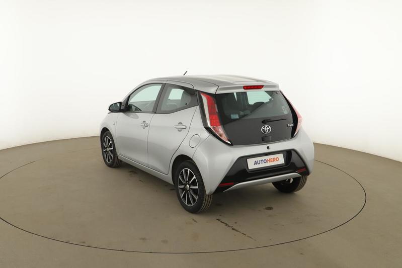 Toyota Aygo 1.0 Vvt-i X-Play 5p 69 ch
