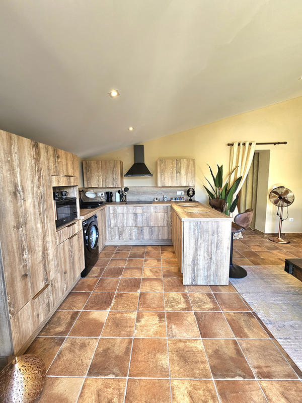 Villa - 190 m² - 8 pièces