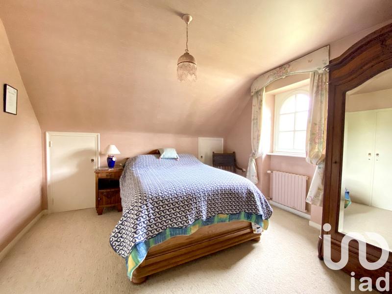 Maison - 220 m² - 6 pièces