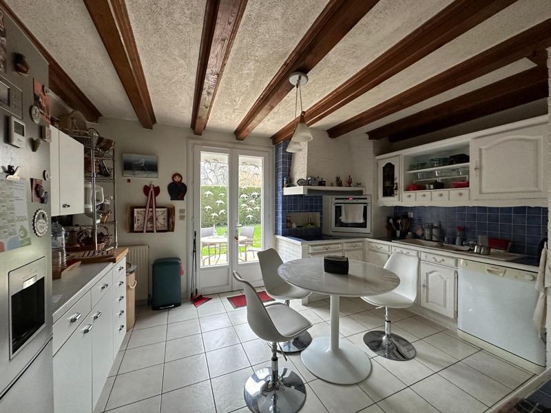 Maison - 144 m² - 8 pièces