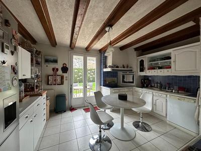 Maison - 144 m² - 8 pièces