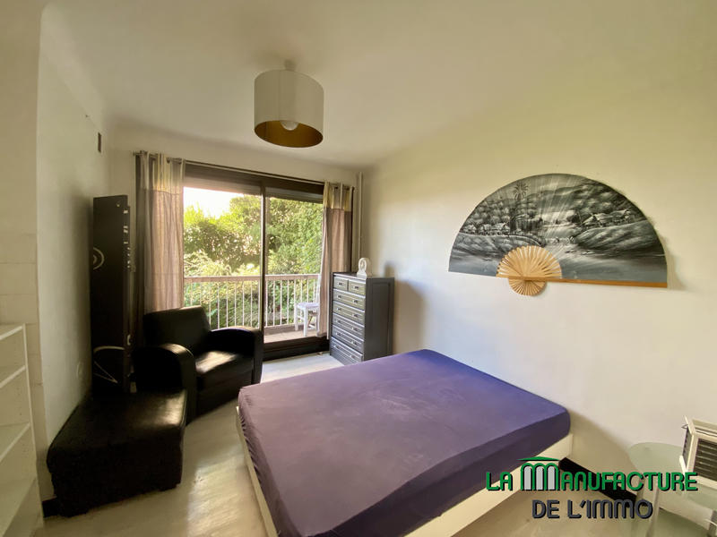 Appartement - 90 m² - 3 pièces