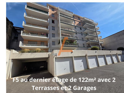 Appartement - 122 m² - 5 pièces